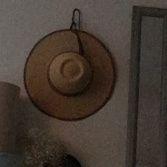 Meet your Posher, Valeria - Picture 1 of 1